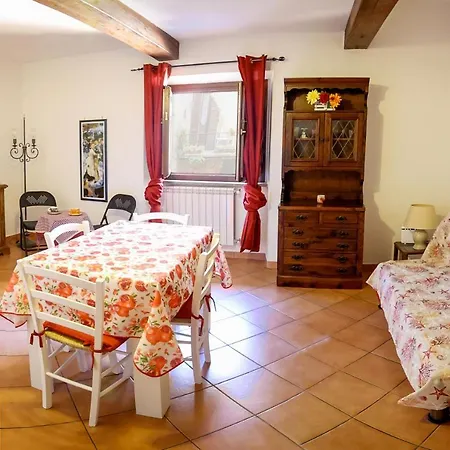 La Rosa Scarlatta *